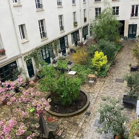 Agent Bailly 2 - Cozy Studio In The Heart Of * Parigi