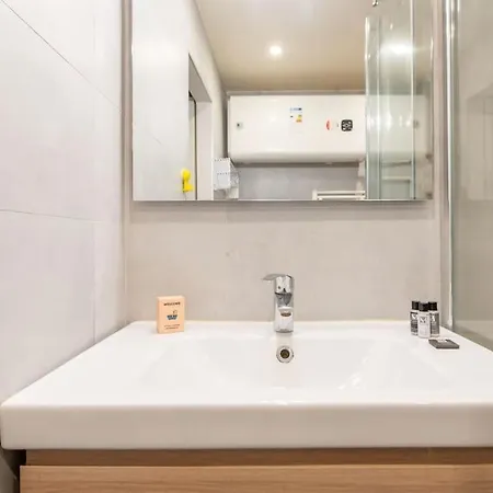 Appartamento Agent Bailly 2 - Cozy Studio In The Heart Of Parigi