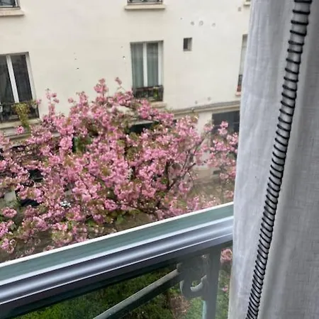 Appartamento Agent Bailly 2 - Cozy Studio In The Heart Of Parigi