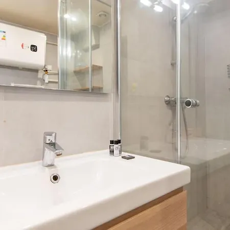 Agent Bailly 2 - Cozy Studio In The Heart Of * Parigi
