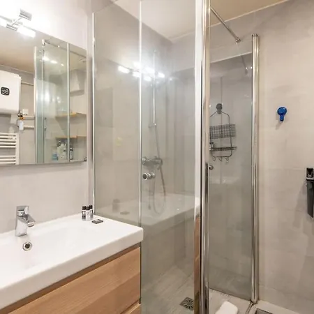 Agent Bailly 2 - Cozy Studio In The Heart Of Appartamento